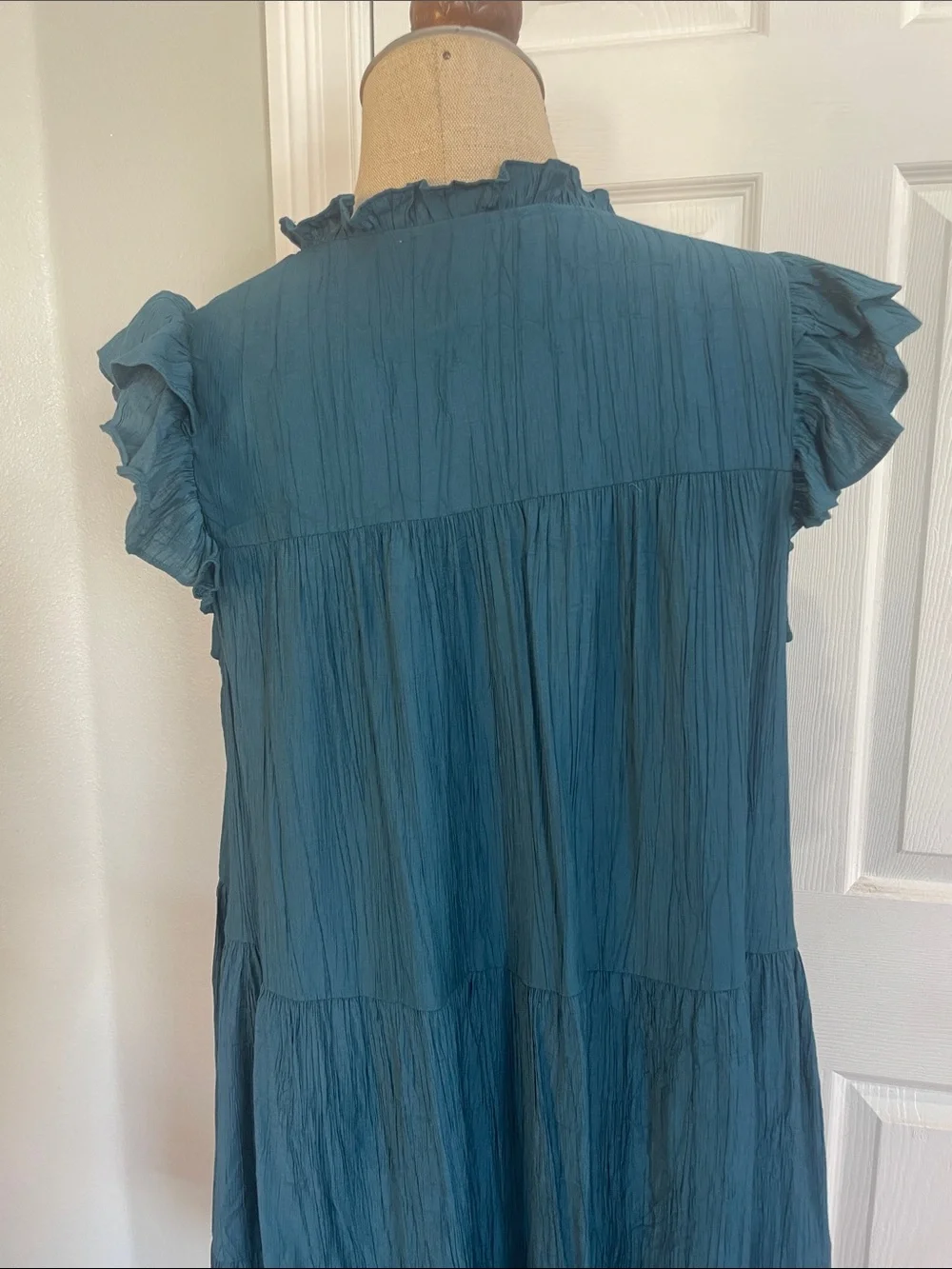 Moodie Teal Button-Front Tiered dress ruffles flutter sleeves women’s size M - Picture 7 of 14